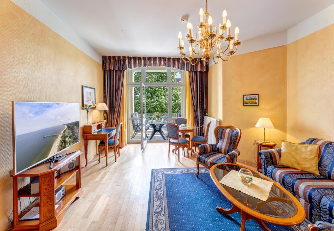 Villa Seeschloss Heringsdorf  Buitenkant foto